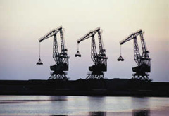 “三桶油”布局加拿大，美國受益？