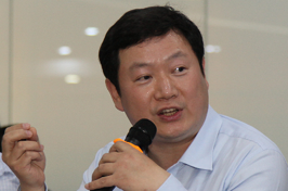 嘉實基金首席策略師、券商業務部總經理簡斌