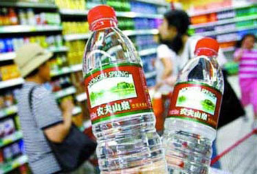 陷入"標準門"后又上法庭 農夫山泉一日內兩次成被告