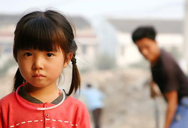 支招:要堅(jiān)決改革戶(hù)籍制度