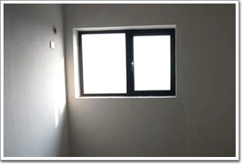 擎天半島窗戶縮水引不滿 開發商承認私自變更同意恢復