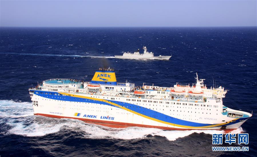 （人民海軍70年&middot;新華全媒頭條&middot;圖文互動）（12）向著深藍出發&mdash;&mdash;獻給人民海軍成立70周年