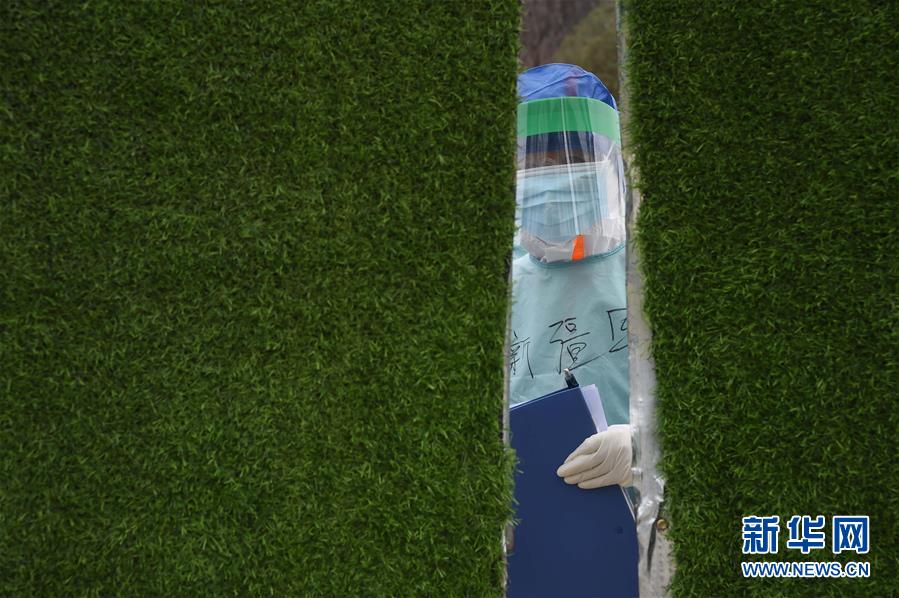 （聚焦疫情防控&middot;圖文互動）（6）軍隊新近承擔救治任務的兩所醫(yī)院全部投入使用 參照火神山醫(yī)院模式運行