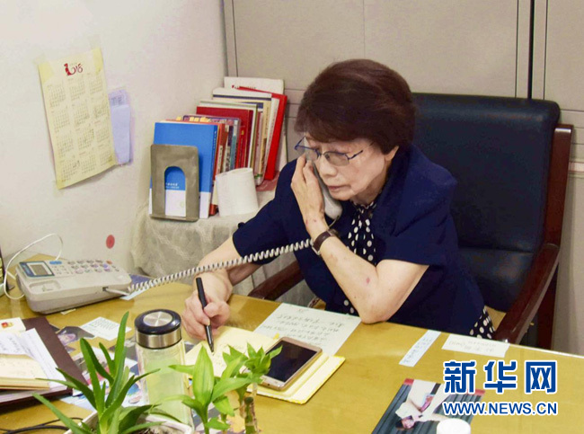 老年生活精力都放在教育上，健康秘訣是保持學(xué)習(xí)，簡單生活。