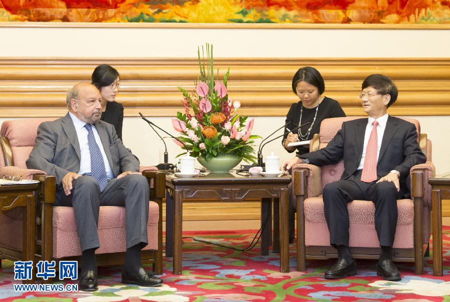 9月5日，中共中央政治局委員、中央政法委書記孟建柱在北京中南海會見國際法院院長亞伯拉罕。 新華社記者 黃敬文 攝 