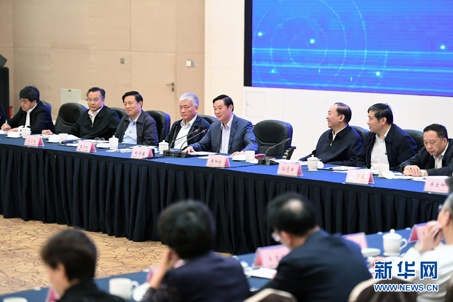 5月11日，中宣部在深圳召開深化文化體制改革座談會。中共中央政治局委員、中央書記處書記、中宣部部長劉奇葆出席會議并講話。 新華社記者張領 攝