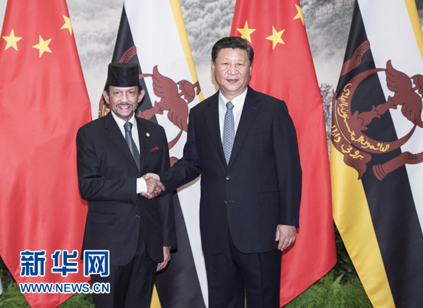 9月13日，國(guó)家主席習(xí)近平在北京人民大會(huì)堂同文萊蘇丹哈桑納爾舉行會(huì)談。 新華社記者 李濤 攝