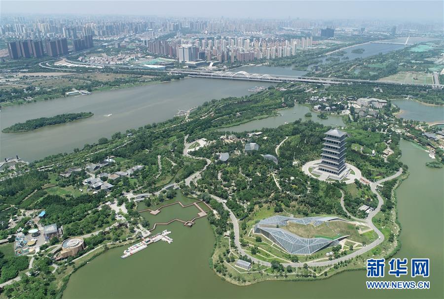 （壯闊東方潮 奮進(jìn)新時(shí)代——慶祝改革開放40年）（13）美麗中華大地書寫綠色傳奇