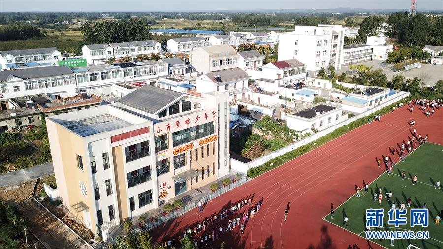 (壯闊東方潮 奮進(jìn)新時(shí)代——慶祝改革開(kāi)放40年·圖文互動(dòng))(4)“人民的期盼就是改革的動(dòng)力”——“大包干”帶頭人寄語(yǔ)改革