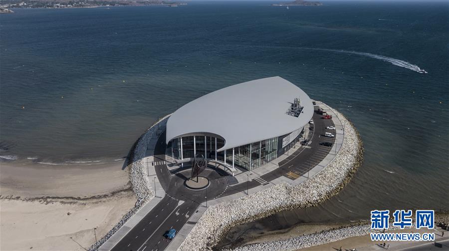 （新華全媒頭條·圖文互動）（2）特稿：深化周邊友好　共促亞太繁榮——寫在習(xí)近平主席出席亞太經(jīng)合組織第二十六次領(lǐng)導(dǎo)人非正式會議，對巴布亞新幾內(nèi)亞、文萊和菲律賓進(jìn)行國事訪問并在巴新同建交太平洋島國領(lǐng)導(dǎo)人會晤之際