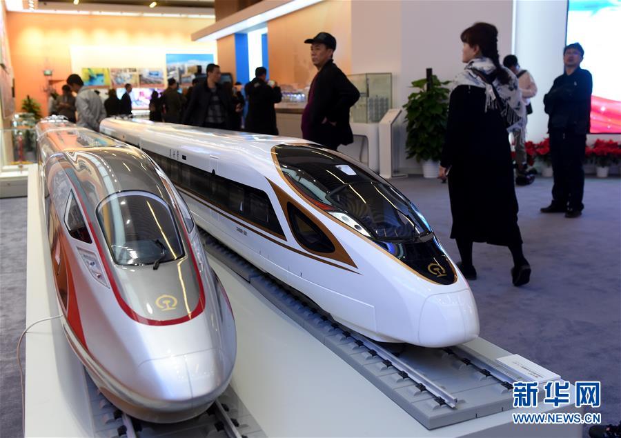 （新華全媒頭條&middot;圖文互動）（4）從歷史中汲取繼續前進的力量&mdash;&mdash;習近平總書記參觀慶祝改革開放40周年大型展覽側記