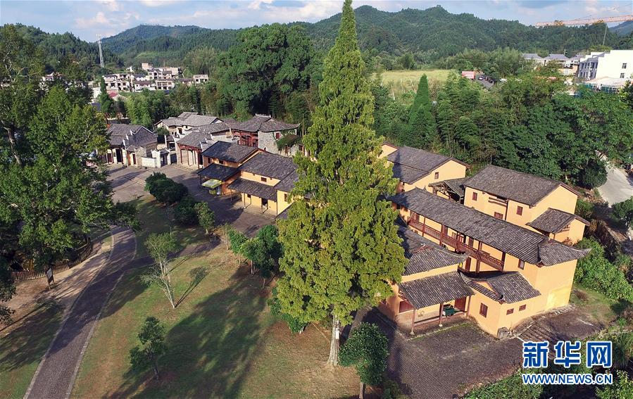 （百城百縣百企調研行·圖文互動）（2）從貧瘠山區(qū)到旅游新城——革命搖籃井岡山的“新名片” 