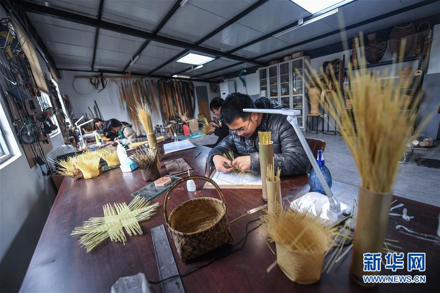 （慶祝改革開放40周年基層行&middot;鄉鎮篇&middot;圖文互動）（4）烏鎮40年：根里的靜與脈中的動