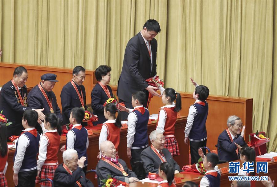 （改革先鋒風采&middot;圖文互動）（3）&ldquo;希望最大的成功還沒有到來&rdquo;&mdash;&mdash;記&ldquo;體育領域交流開放的優(yōu)秀代表&rdquo;姚明