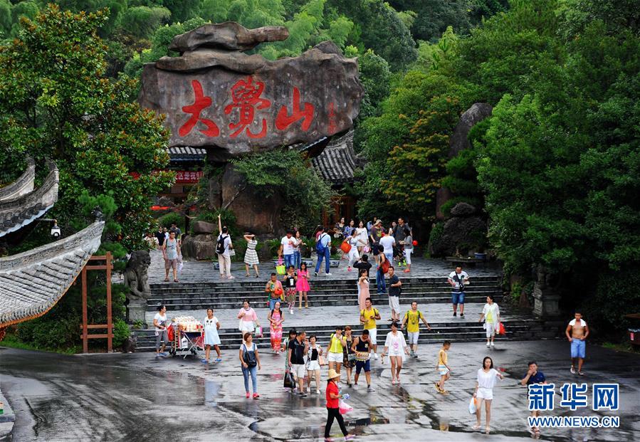 （兩會前夕看落實&middot;圖文互動）（3）奮力脫貧攻堅 生態追&ldquo;清&rdquo;逐&ldquo;綠&rdquo;&mdash;&mdash;江西落實習近平總書記全國兩會重要講話精神紀實