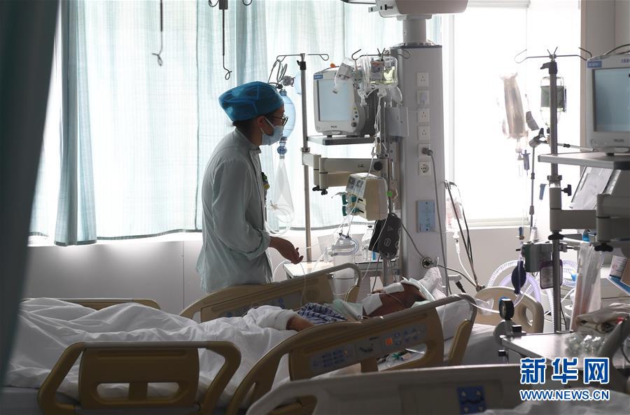 (新華全媒頭條·響水化工廠爆炸事故·圖文互動)(5)為了617個生命的賽跑——江蘇響水爆炸事故傷員救治一線實錄