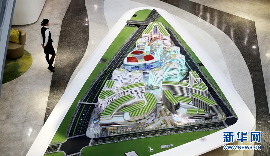 （新華全媒頭條&middot;壯麗70年 奮斗新時代&mdash;&mdash;推動高質量發(fā)展調研行&middot;圖文互動）（10）百尺竿頭再登攀&mdash;&mdash;高質量發(fā)展的&ldquo;上海答卷&rdquo;