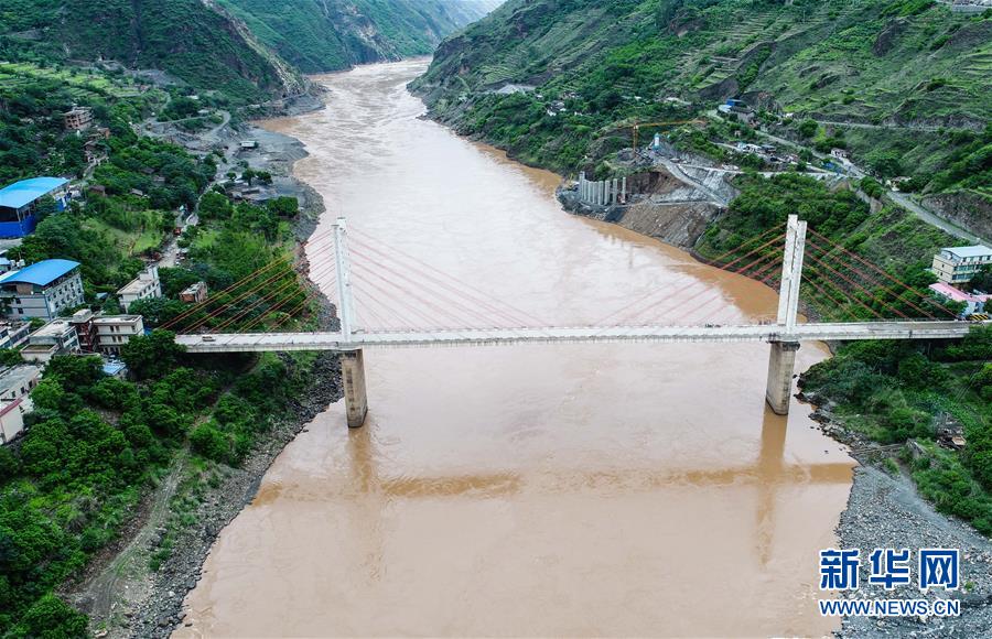 （新華全媒頭條&middot;壯麗70年&middot;奮斗新時代&mdash;&mdash;記者再走長征路&middot;圖文互動）（3）前進，向著光明的方向&mdash;&mdash;尋訪金沙江畔紅色印記