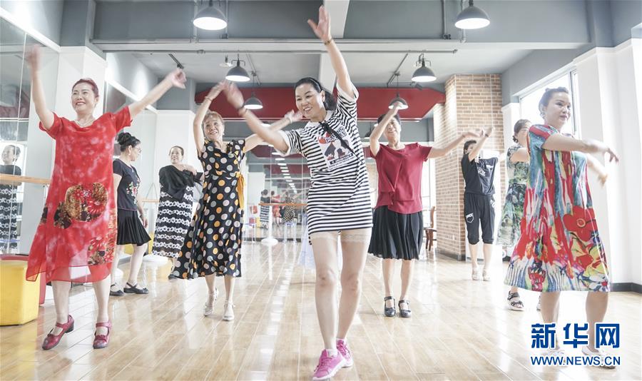 （習(xí)近平的民生關(guān)切事&middot;圖文互動(dòng)）（5）為了夢(mèng)圓安居，創(chuàng)造幸福生活&mdash;&mdash;習(xí)近平總書記牽掛的民生事之&ldquo;住有所居&rdquo;篇