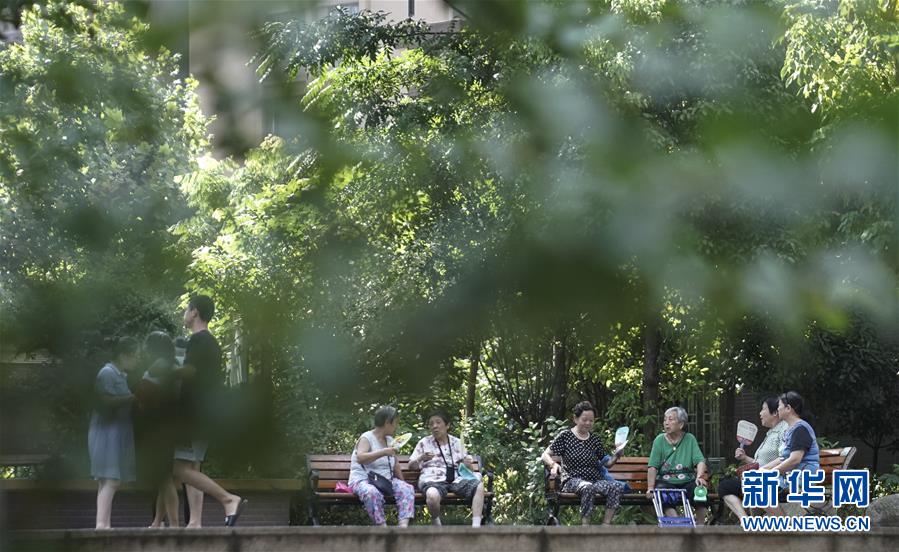 （習(xí)近平的民生關(guān)切事&middot;圖文互動(dòng)）（6）為了夢(mèng)圓安居，創(chuàng)造幸福生活&mdash;&mdash;習(xí)近平總書記牽掛的民生事之&ldquo;住有所居&rdquo;篇