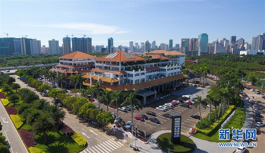 (在習(xí)近平新時代中國特色社會主義思想指引下——新時代新作為新篇章·總書記關(guān)切開放事·圖文互動)(7)開放的故事講不完——海南開放再“提速”