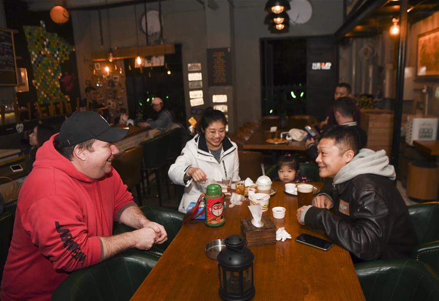 (在習近平新時代中國特色社會主義思想指引下——新時代新作為新篇章·總書記關切開放事·圖文互動)(2)中國引力:在開放的中國共創幸福