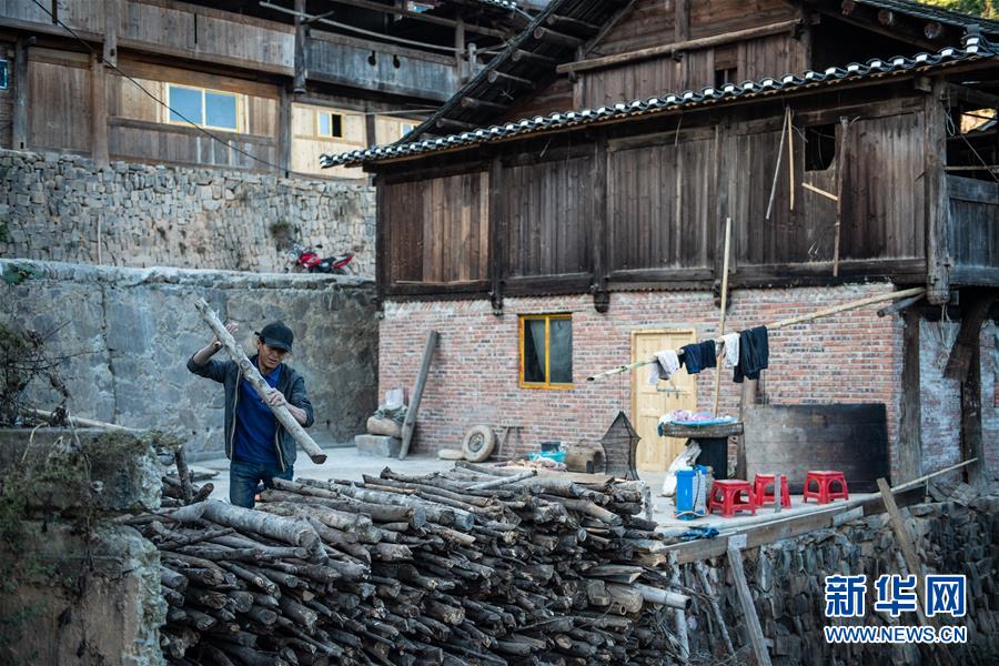 （決戰決勝脫貧攻堅&middot;圖文互動）（3）歷史性告別&ldquo;人畜混居&rdquo; 貴州7萬余戶山民&ldquo;新家&rdquo;迎新年