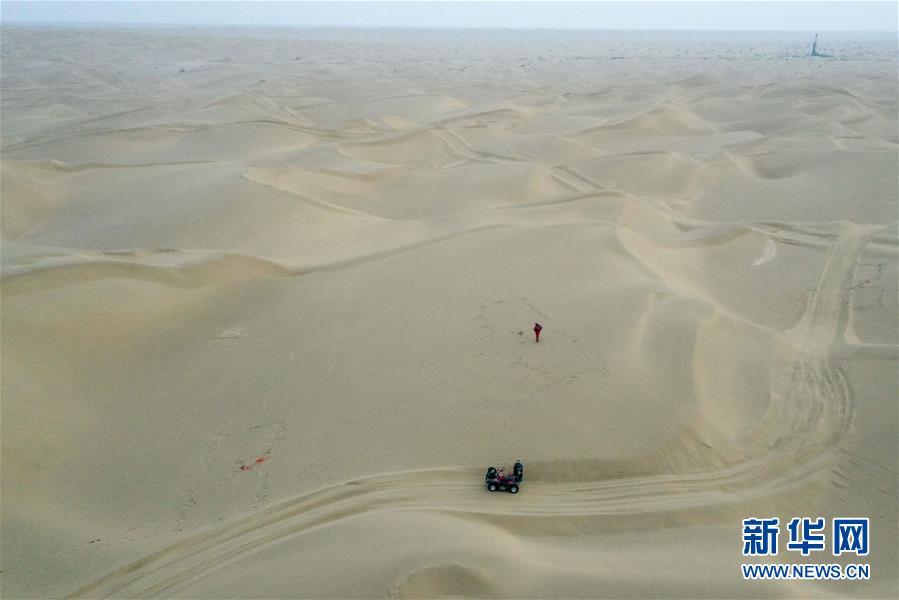 （新春走基層&middot;圖文互動）（1）大漠中，一頂帳篷守歲五年