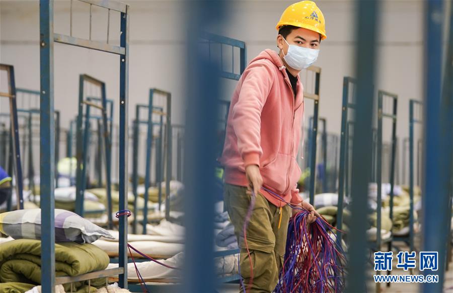 (新華全媒頭條·圖文互動)(5)托舉生命的方舟——方艙醫院建設記