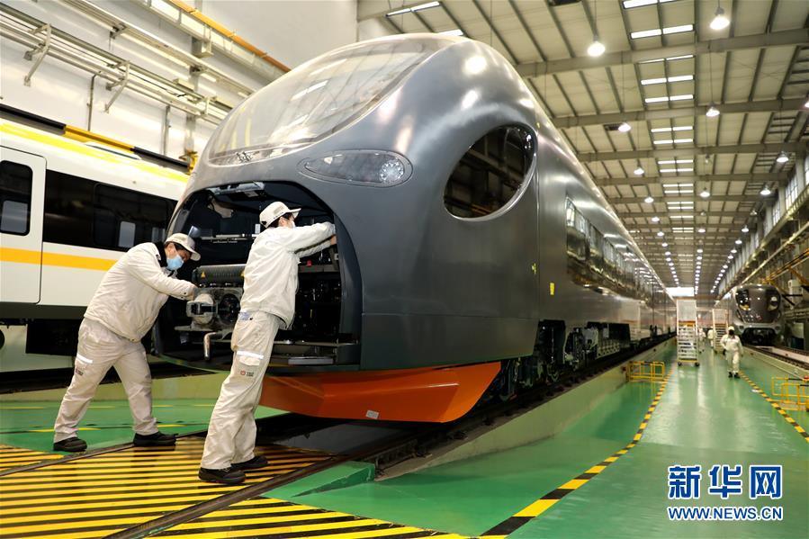 （圖文互動）（6）吃粉擼串，商圈&ldquo;打卡&rdquo;，動車出廠&mdash;&mdash;湖南&ldquo;標簽&rdquo;復蘇記