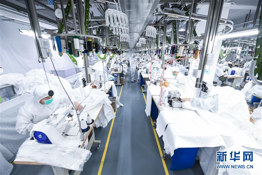 （聚焦疫情防控&middot;圖文互動）（1）把最好的留給最需要的醫護人員&mdash;&mdash;深圳醫療物資企業生產見聞