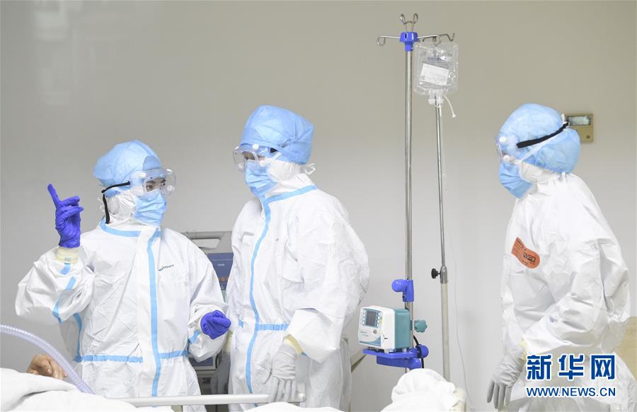 (一線抗疫群英譜·圖文互動)(2)“我已躬身入局,勢要共渡難關!”——戰“疫”一線醫生黃霞