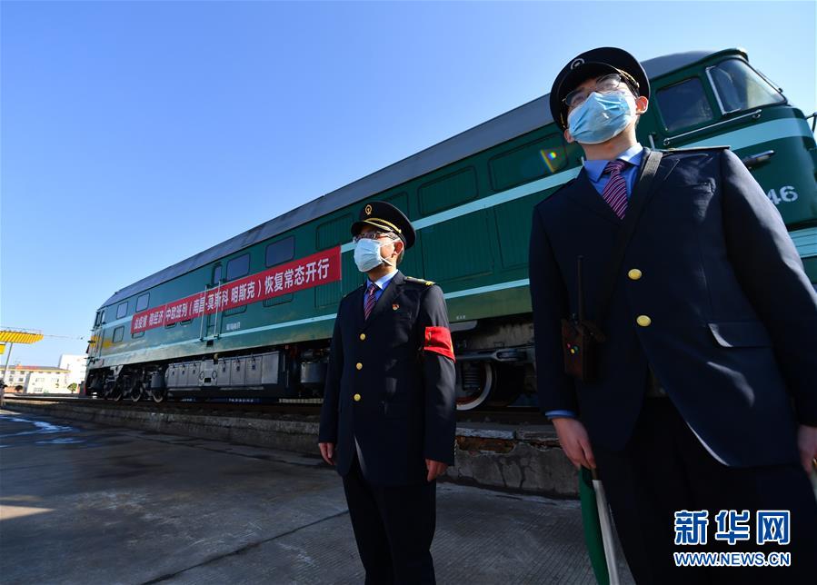 （抓好經(jīng)濟發(fā)展　應(yīng)對復(fù)雜局面&middot;圖文互動）（3）&ldquo;我們的訂單正回流&rdquo;&mdash;&mdash;江西外貿(mào)企業(yè)復(fù)工復(fù)產(chǎn)見聞