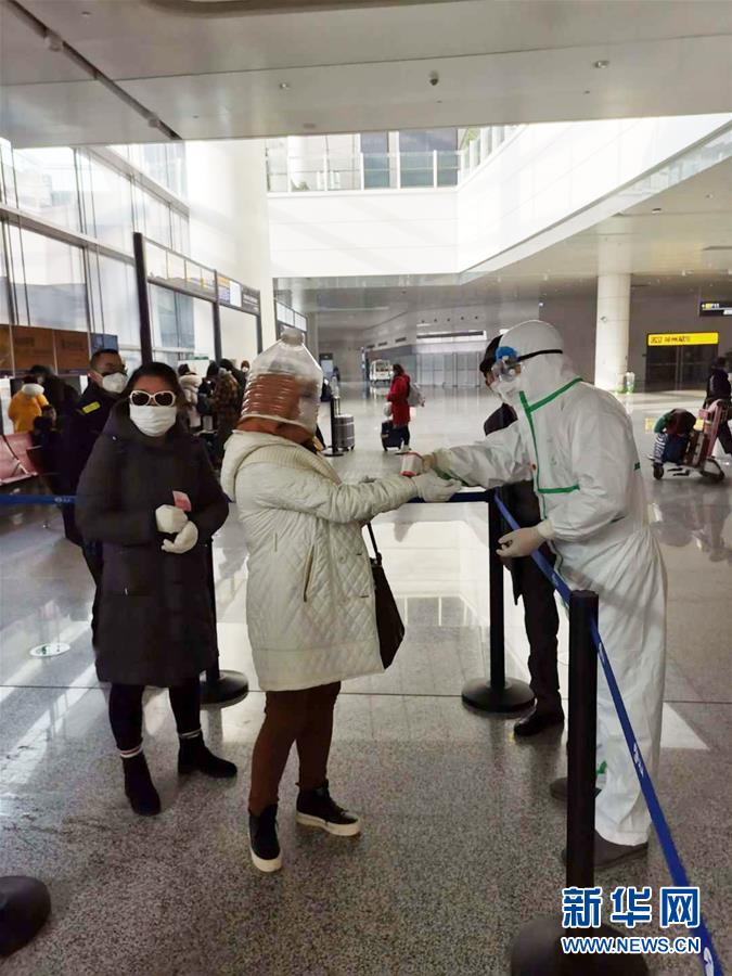 （習近平致敬的戰&ldquo;疫&rdquo;英雄&middot;志愿者篇&middot;圖文互動）（8）他們，微光成炬照征程