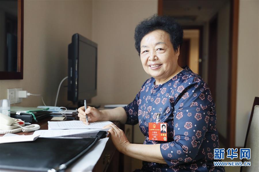 （新華全媒頭條&middot;兩會(huì)特別報(bào)道&middot;圖文互動(dòng)）（4）從取得決定性成就到奪取全面勝利&mdash;&mdash;從全國(guó)兩會(huì)看決戰(zhàn)決勝脫貧攻堅(jiān)