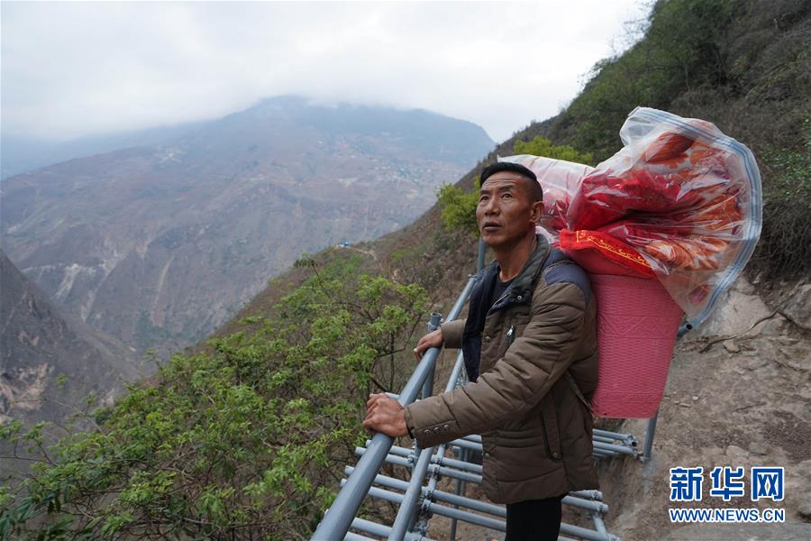 (新華全媒頭條·圖文互動(dòng))(3)砥礪復(fù)興之志 永葆赤子之心——寫(xiě)在中國(guó)共產(chǎn)黨成立99周年之際