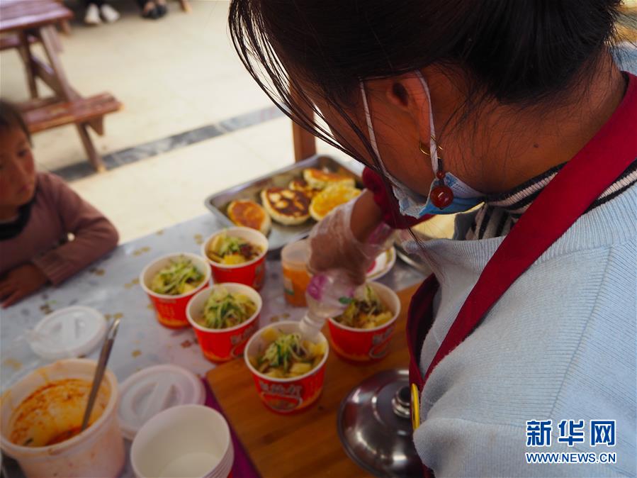 (決戰決勝脫貧攻堅·圖文互動)(1)德吉村里找幸福