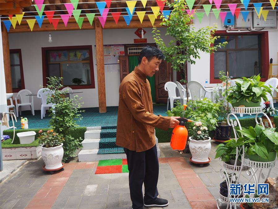 (決戰決勝脫貧攻堅·圖文互動)(2)德吉村里找幸福