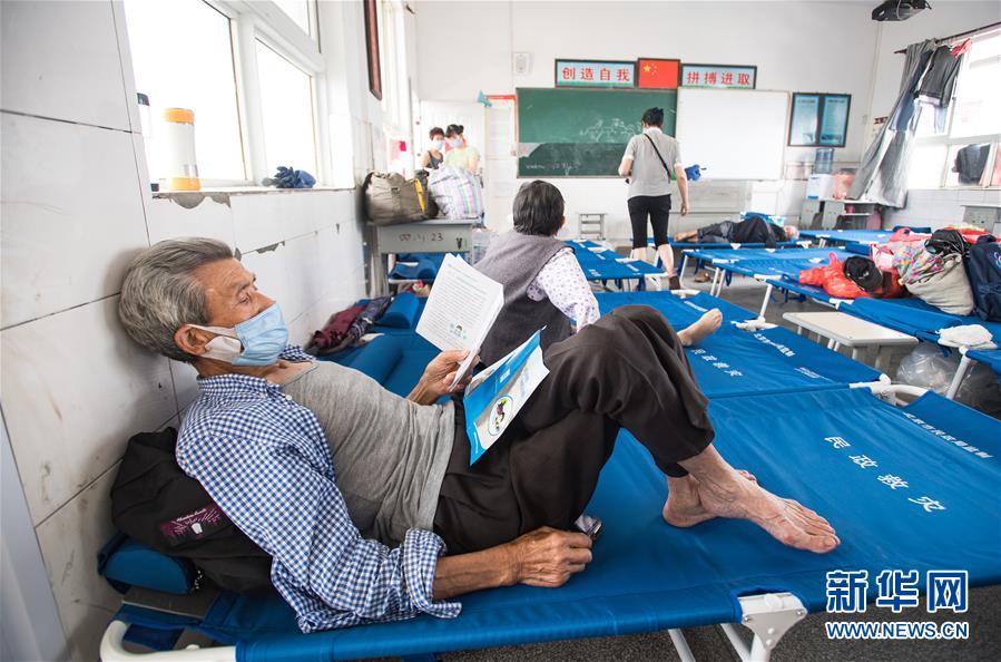 （在習近平新時代中國特色社會主義思想指引下&mdash;&mdash;新時代新作為新篇章&middot;習近平總書記關切事&middot;圖文互動）（5）戰疫魔,斗洪魔&mdash;&mdash;湖北全力應對防疫、防汛疊加&ldquo;雙考&rdquo;