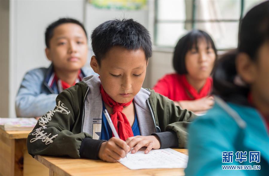 (新華全媒頭條·決戰決勝脫貧攻堅·督戰未摘帽貧困縣·圖文互動)(11)不獲全勝,決不收兵——全國52個掛牌督戰貧困縣脫貧攻堅紀實