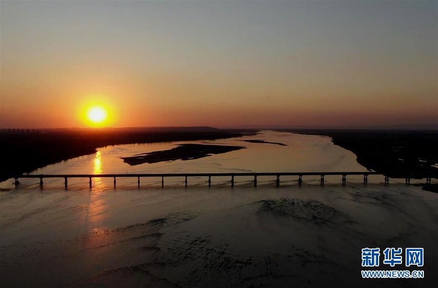 （新華全媒頭條&middot;圖文互動）（15）從&ldquo;四亂&rdquo;突出到生態修復 黃河漸成中原&ldquo;綠飄帶&rdquo;