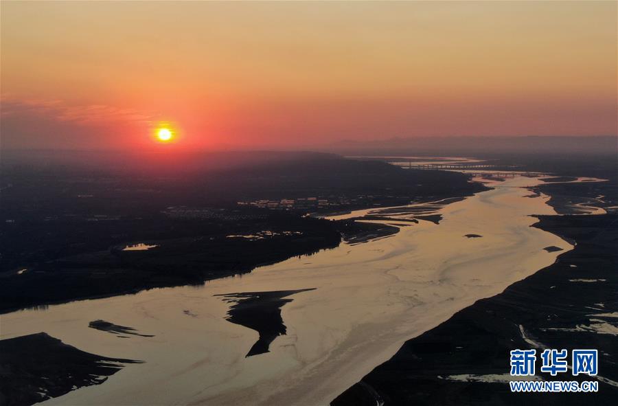 （新華全媒頭條&middot;圖文互動）（17）從&ldquo;四亂&rdquo;突出到生態修復 黃河漸成中原&ldquo;綠飄帶&rdquo;