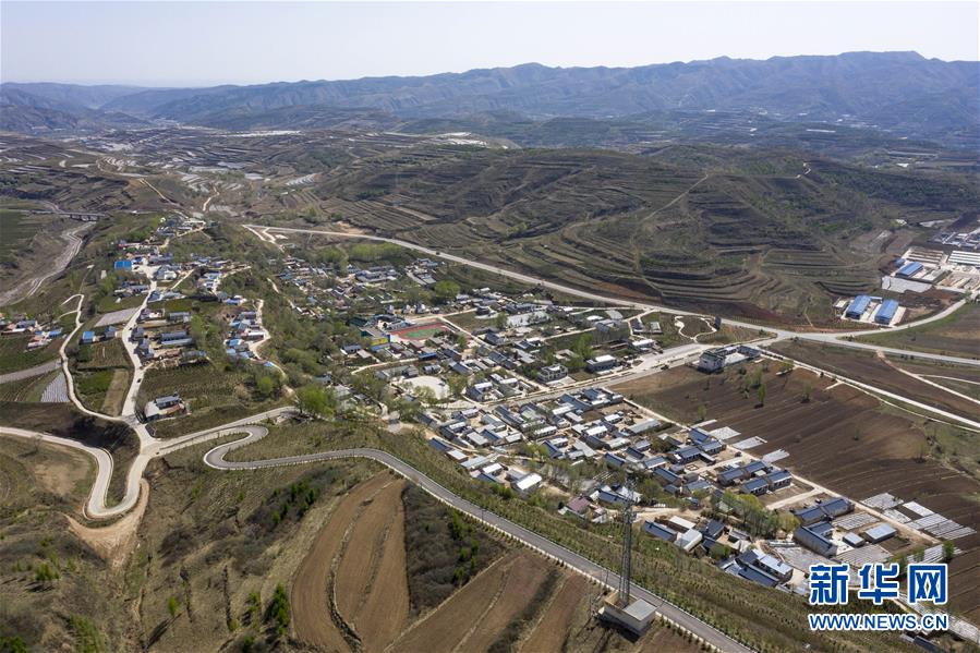 （新華全媒頭條&middot;圖文互動）（4）初夏，循著總書記的腳步探訪產(chǎn)業(yè)扶貧新事