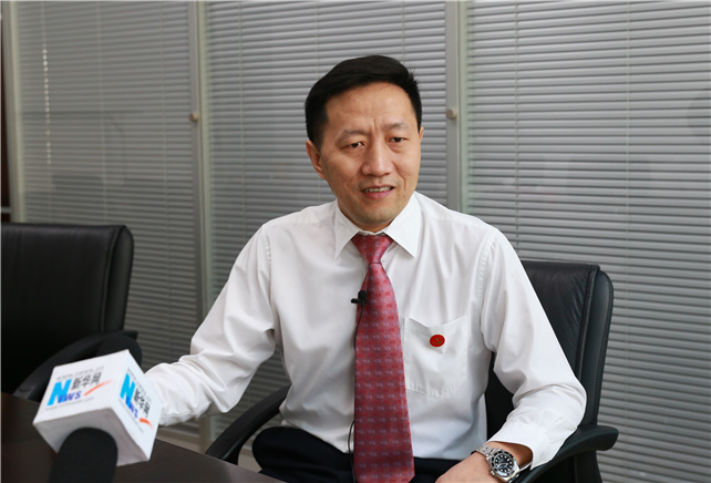 完美公司將黨建工作與企業公益慈善事業相結合。