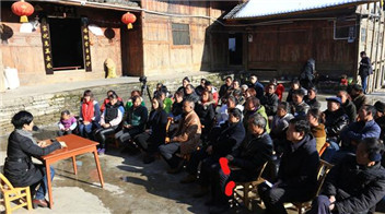 向紅林 ：既要做好精準(zhǔn)脫貧，也要全力推動鄉(xiāng)村振興