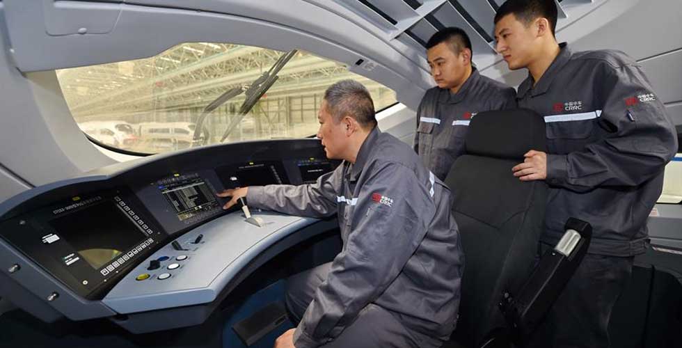 &ldquo;高鐵精神&rdquo;師徒傳承(組圖)