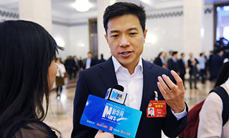 全國政協委員李彥宏接受采訪