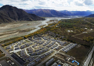 何立峰:進(jìn)一步實(shí)施“五個(gè)一批”扶貧