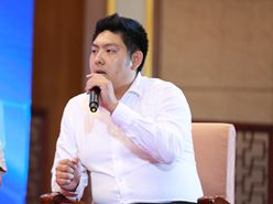 王碩在“醫養結合”對話環節發言