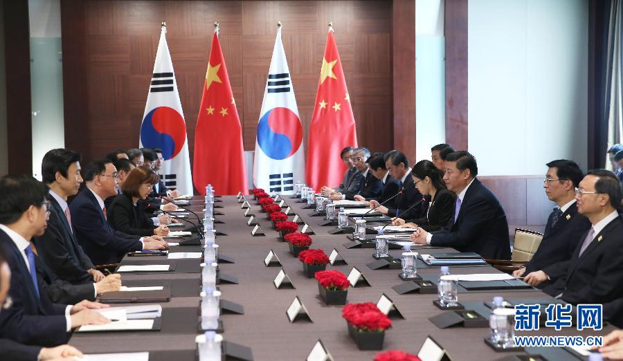 7月4日，國家主席習近平在首爾會見韓國總理鄭烘原。 新華社記者謝環馳攝 